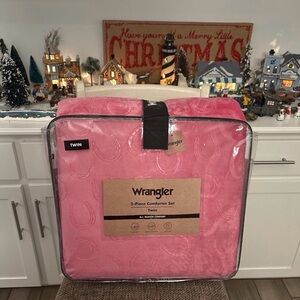 Wrangler Pink Comforter Set